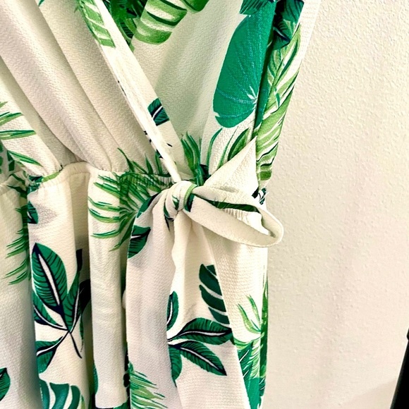 🍀Dream of Me Palm Banana Leaf Tropical Maxi Wrap Dress Sz L - Picture 5 of 13
